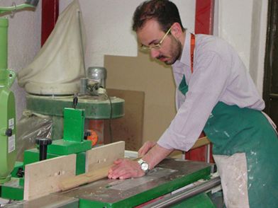 Il banco di falegnameria dell'officina Soqquadro