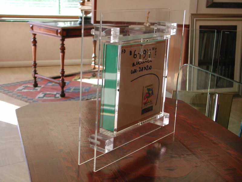 Teca in plexiglass su misura