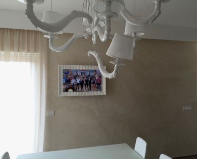 Cornice per televisione