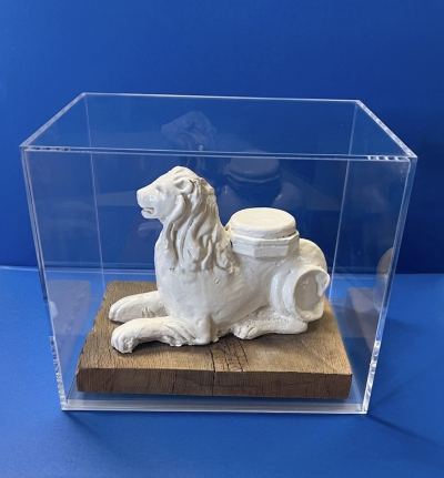 teca in plexiglass per scultura